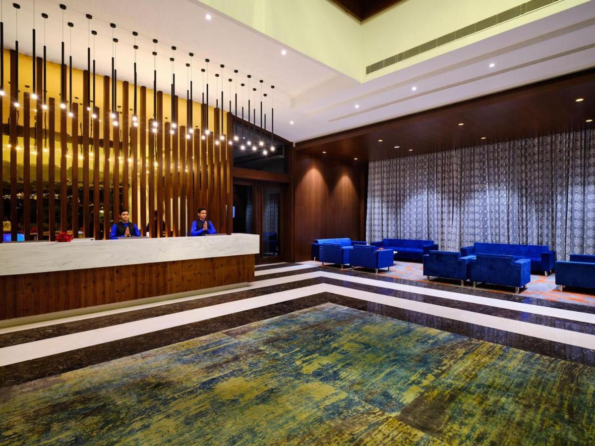 Essentia Luxury Hotel Indore Exterior foto